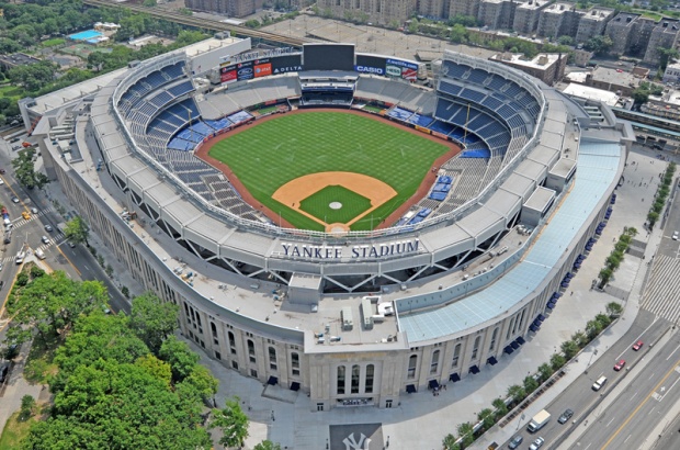 Le_Yankee_Stadium.jpg